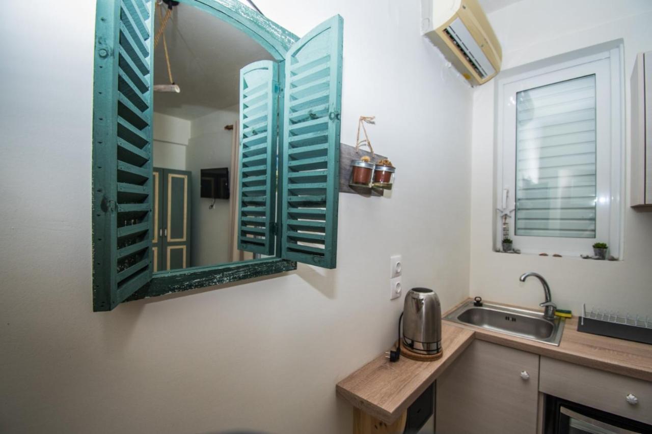 Alexandros Aparthotel Poros Town Eksteriør bilde