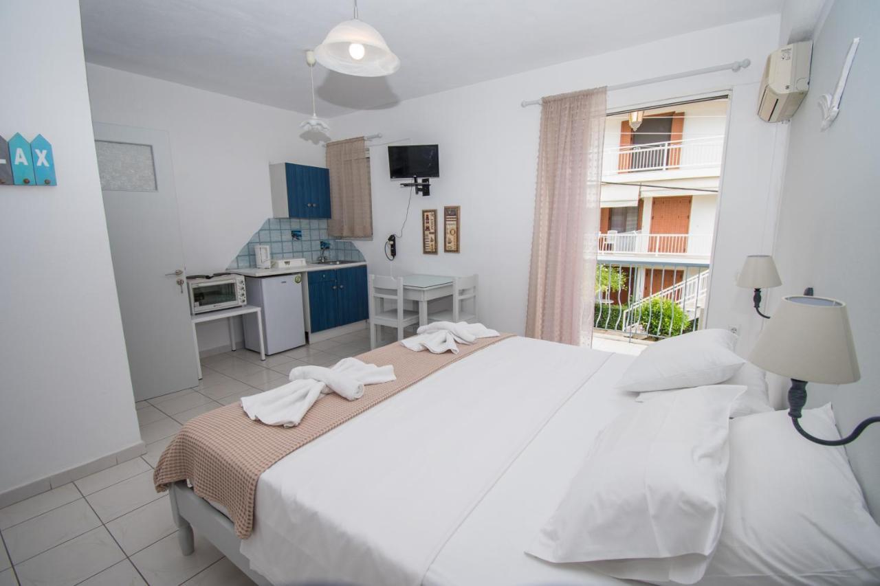 Alexandros Aparthotel Poros Town Eksteriør bilde