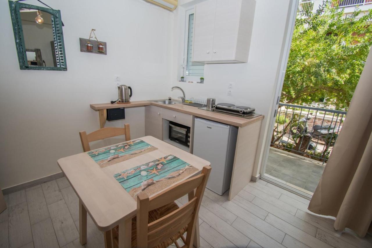 Alexandros Aparthotel Poros Town Eksteriør bilde